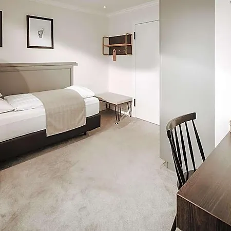 Breeksee Otel